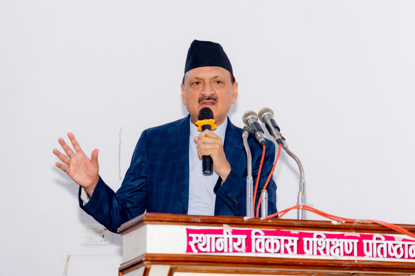 कस्तो ऋण लिने भन्नेमा सरकार सुस्पष्ट छ : अर्थमन्त्री